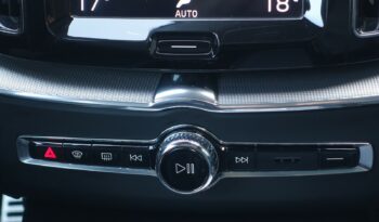 VOLVO XC 60 T8 4WD HYBRIDE RECHARGEABLE GEARTRONIC 390 CH  R-DESIGN complet