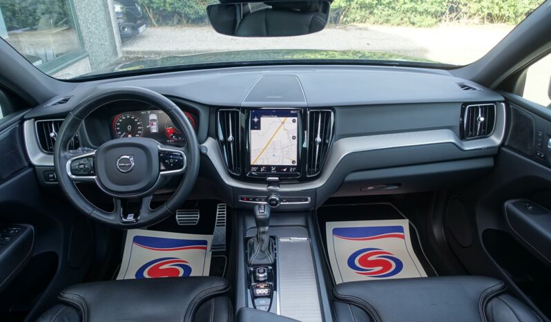 VOLVO XC 60 D4 2.0L GEARTRONIC 163CH R-DESIGN complet