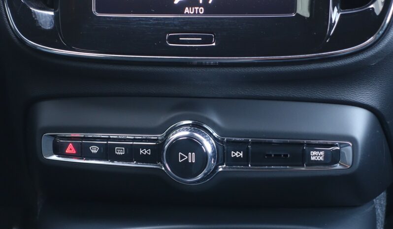 VOLVO XC 40 D3 2.0 L 150CH R-DESIGN complet