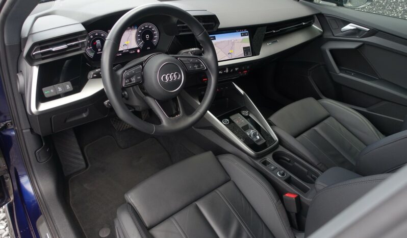 AUDI A3 SPORTBACK 45 COMPETITION TFSI E TRON S-TRONIC 245 CH HYBRIDE RECHARGEABLE S-LINE complet