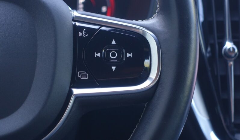 VOLVO V 60 D3 2.0 L GEARTRONIC 150CH R-DESIGN complet