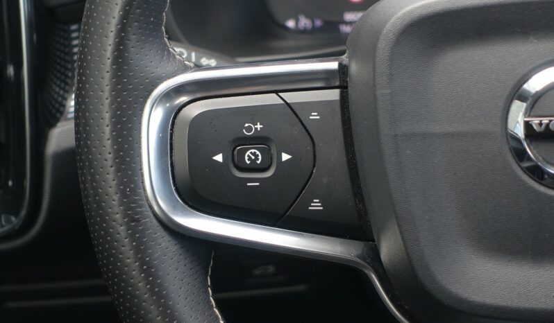 VOLVO XC 40 D3 2.0 L GEARTRONIC AWD 150CH R-DESIGN complet