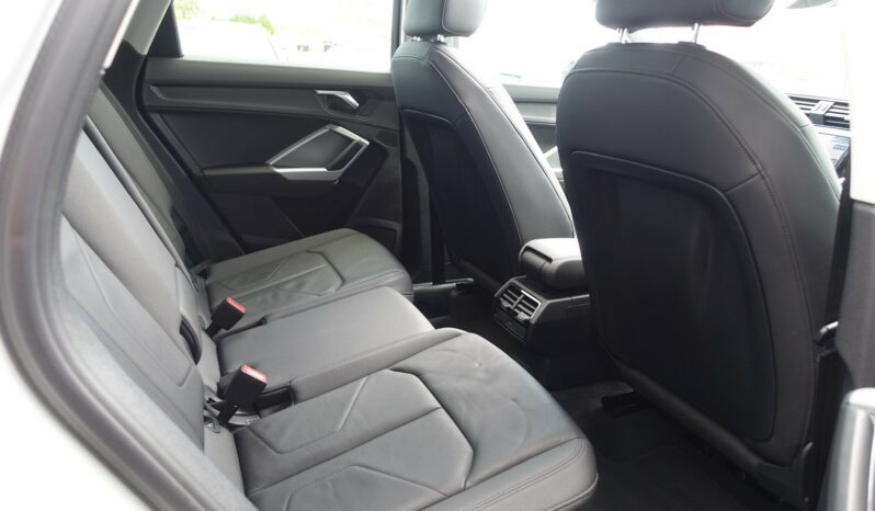 AUDI Q3 35 TDI 150 CH S-TRONIC complet