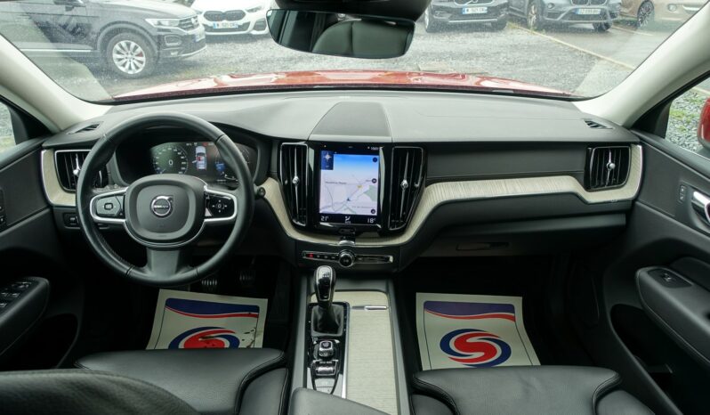 VOLVO XC 60 D3 2.0 L 150CH INSCRIPTION complet
