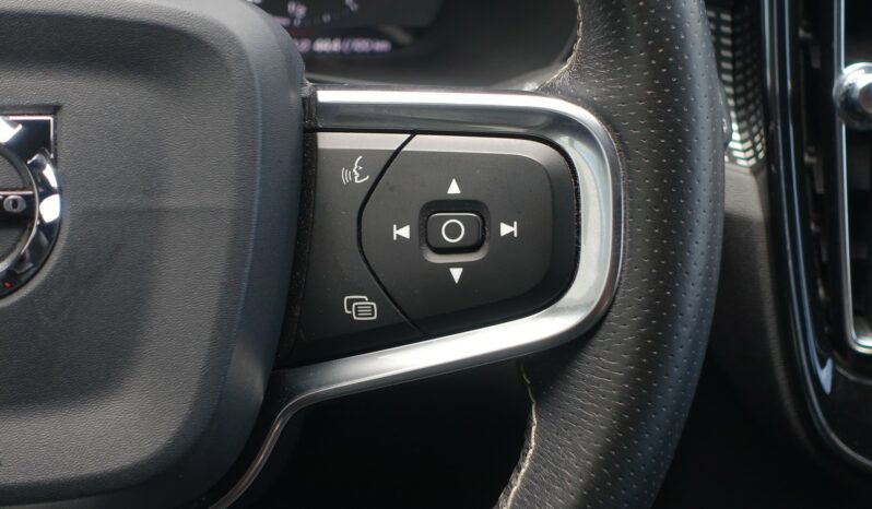 VOLVO XC 40 D3 2.0 L GEARTRONIC AWD 150CH R-DESIGN complet