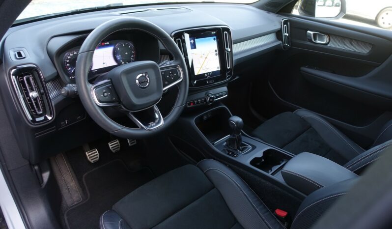 VOLVO XC 40 D3 2.0 L 150CH R-DESIGN complet
