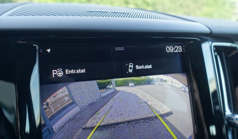 VOLVO XC 60 D4 2.0L GEARTRONIC 163CH R-DESIGN complet