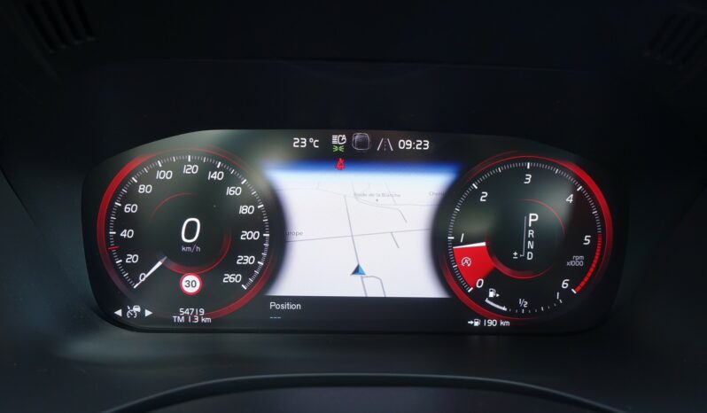 VOLVO XC 60 D4 2.0L GEARTRONIC 163CH R-DESIGN complet