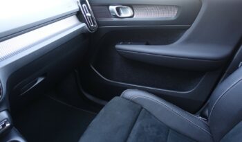 VOLVO XC 40 D3 2.0 L 150CH R-DESIGN complet