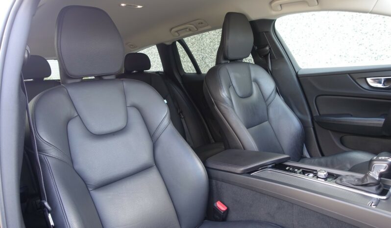 VOLVO V 60 D3 2.0 L GEARTRONIC 150CH MOMENTUM complet