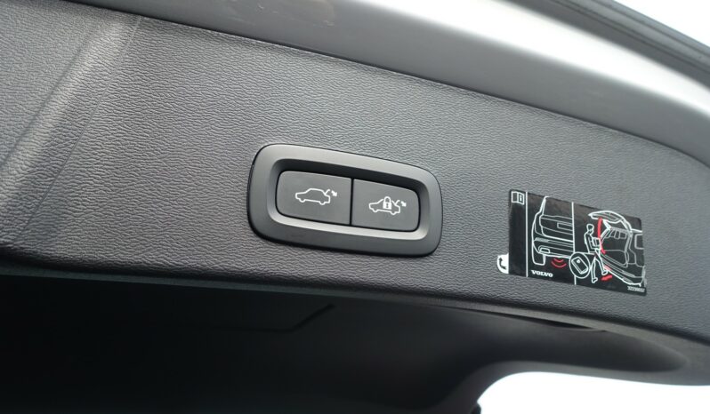 VOLVO XC 40 D3 2.0L 150CH MOMENTUM complet