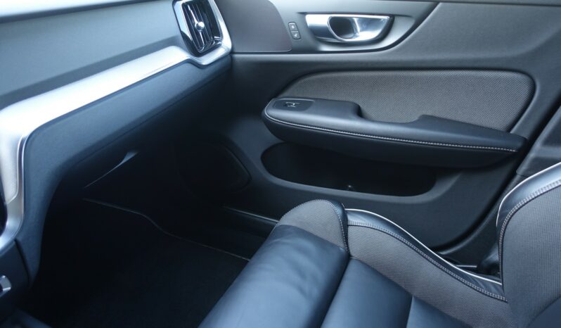 VOLVO V 60 D3 2.0 L GEARTRONIC 150CH R-DESIGN complet