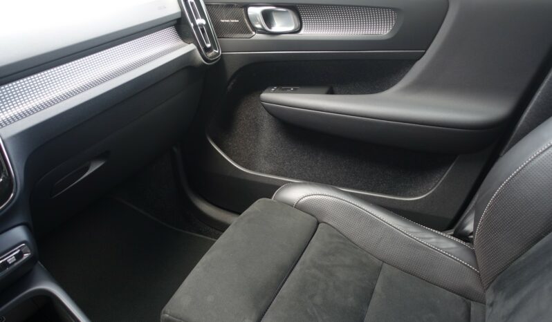 VOLVO XC 40 D3 2.0 L GEARTRONIC AWD 150CH R-DESIGN complet