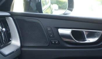 VOLVO XC 60 D4 2.0L GEARTRONIC 163CH R-DESIGN complet