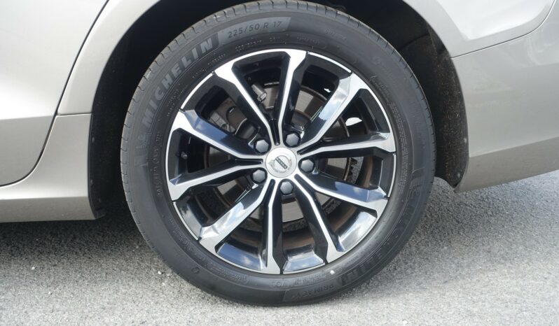 VOLVO V 60 D3 2.0 L GEARTRONIC 150CH MOMENTUM complet