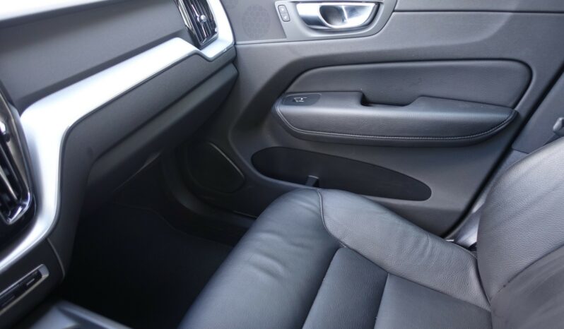 VOLVO XC 60 D3 2.0 L 150CH MOMENTUM complet
