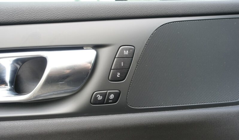 VOLVO V 60 D3 2.0 L GEARTRONIC 150CH INSCRIPTION complet