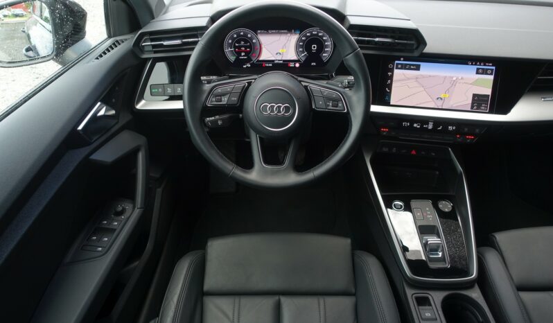 AUDI A3 SPORTBACK 45 COMPETITION TFSI E TRON S-TRONIC 245 CH HYBRIDE RECHARGEABLE S-LINE complet