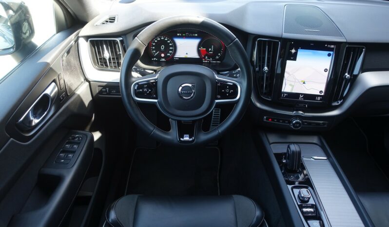 VOLVO XC 60 T8 4WD HYBRIDE RECHARGEABLE GEARTRONIC 390 CH  R-DESIGN complet