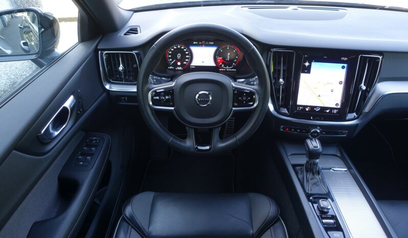 VOLVO V 60 D3 2.0 L GEARTRONIC 150CH R-DESIGN complet