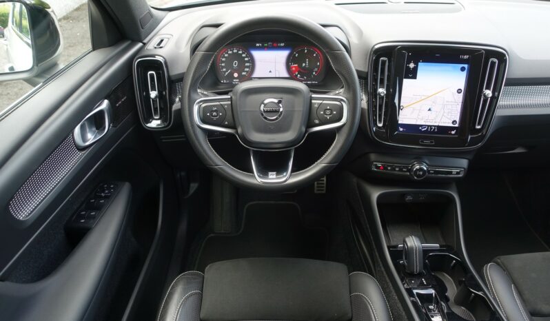VOLVO XC 40 D3 2.0 L GEARTRONIC AWD 150CH R-DESIGN complet