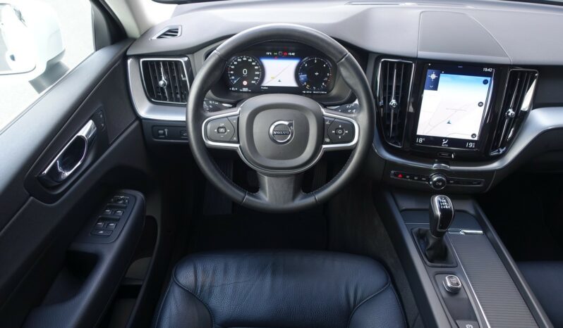 VOLVO XC 60 D3 2.0 L 150CH MOMENTUM complet