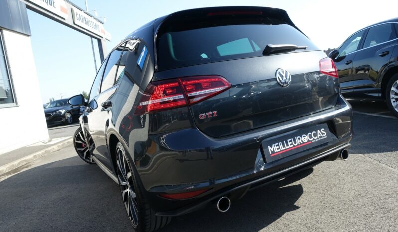 VOLKSWAGEN GOLF VII 2.0 GTI PERFORMANCE DSG6 230CH 5 PORTES complet