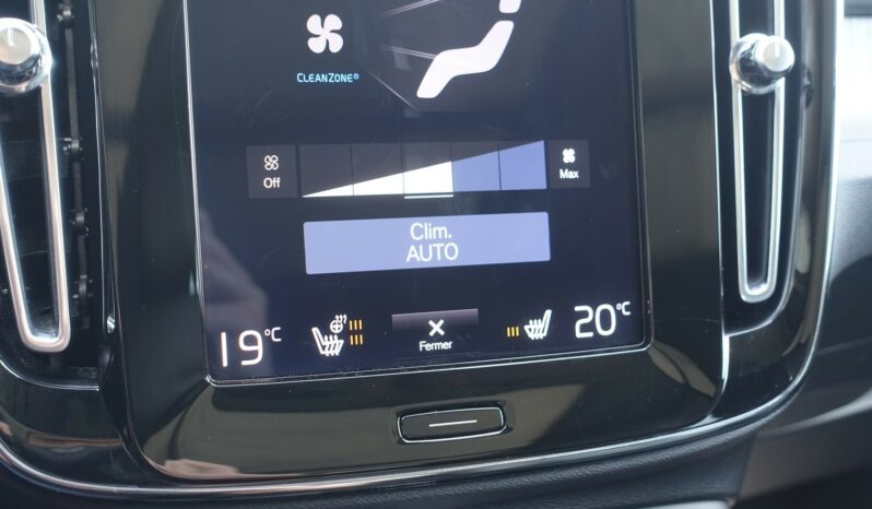VOLVO XC 40 D4 2.0 L GEARTRONIC 190CH AWD INSCRIPTION complet