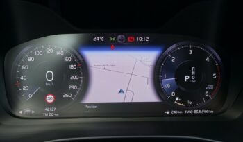 VOLVO XC 40 D4 2.0 L GEARTRONIC 190CH AWD INSCRIPTION complet