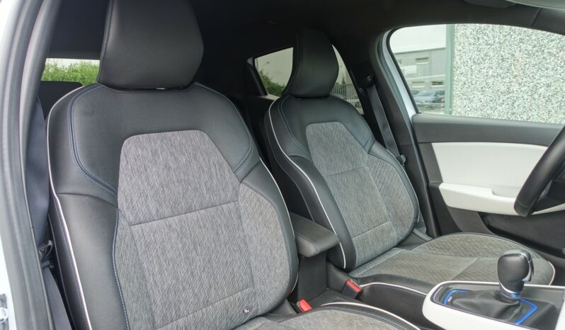 RENAULT CLIO V FULL E-TECH 145 CH complet