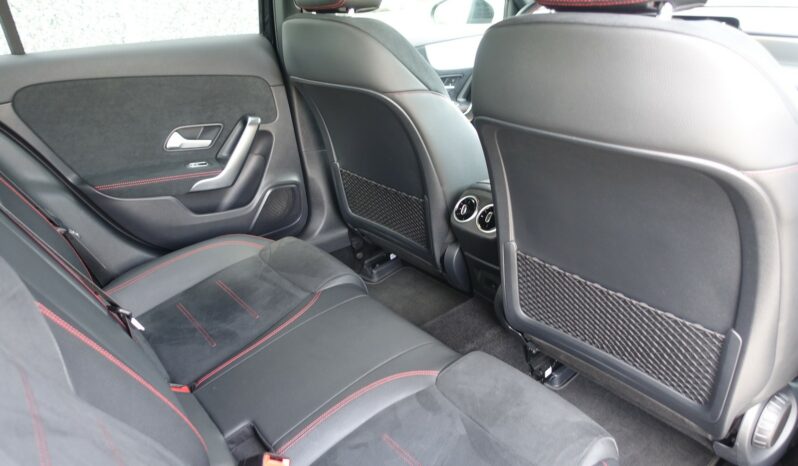 NOUVELLE MERCEDES CLASSE A BERLINE 180d 8G-DCT AMG-LINE complet