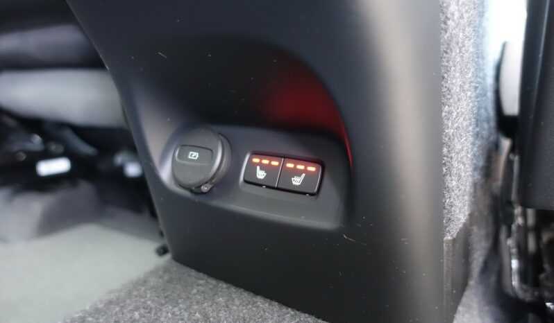 VOLVO XC 40 D4 2.0 L GEARTRONIC 190CH AWD INSCRIPTION complet