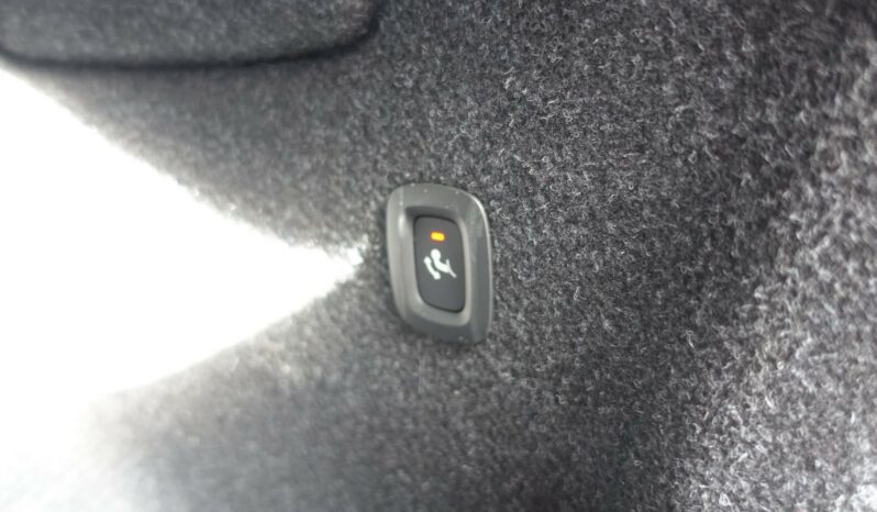 VOLVO XC 40 D4 2.0 L GEARTRONIC 190CH AWD INSCRIPTION complet