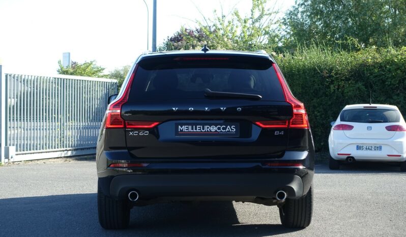 VOLVO XC 60 B4 2.0 L GEARTRONIC 197 CH MHEV MOMENTUM complet