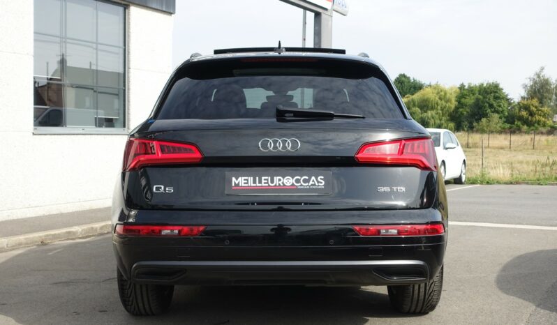 AUDI Q5 35 TDI 163 CH S-TRONIC SPORT complet