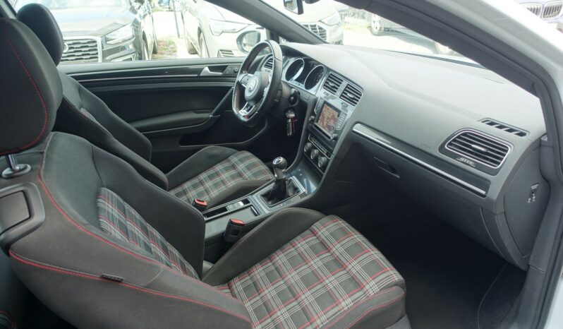 VOLKSWAGEN GOLF VII 2.0 GTI PERFORMANCE 230 CH complet
