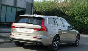 VOLVO V 60 T6 AWD HYBRIDE RECHARGEABLE GEARTRONIC PHEV 340 CH  MOMENTUM complet