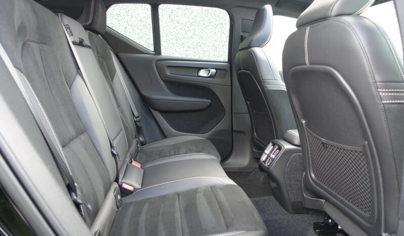 VOLVO XC 40 D4 2.0 L GEARTRONIC 190CH R-DESIGN complet