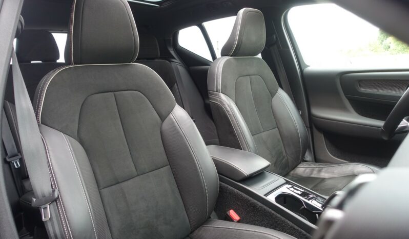 VOLVO XC 40 D3 2.0 L GEARTRONIC 150CH R-DESIGN complet