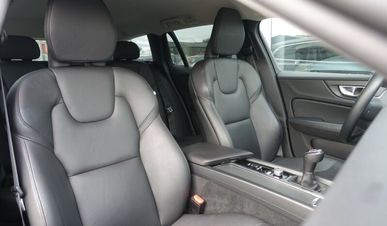 VOLVO V 60 D3 2.0 L 150CH MOMENTUM complet