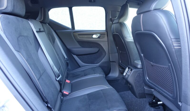 VOLVO XC 40 D3 2.0 L 150 CH R-DESIGN complet