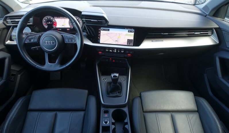 AUDI A3 BERLINE 35 TFSI 150 CH S-LINE complet