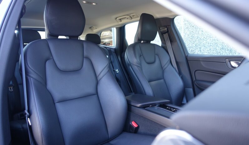 VOLVO XC 60 D4 2.0 L GEARTRONIC 190CH MOMENTUM complet