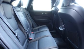VOLVO XC 60 B4 D5 2.0L GEARTRONIC 197CH MHEV PHASE 2 R-DESIGN complet