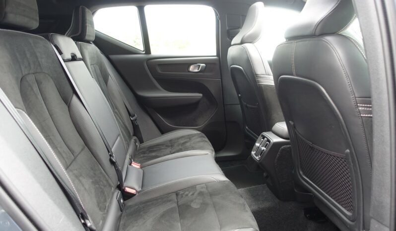 VOLVO XC 40 D3 2.0 L GEARTRONIC 150CH R-DESIGN complet