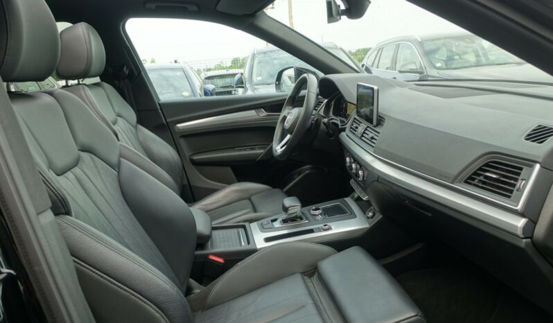 AUDI Q5 35 TDI 163 CH S-TRONIC SPORT complet