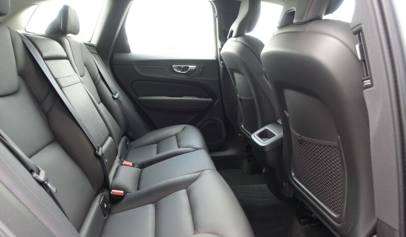 VOLVO XC 60 D4 2.0 L GEARTRONIC 163CH  MOMENTUM complet