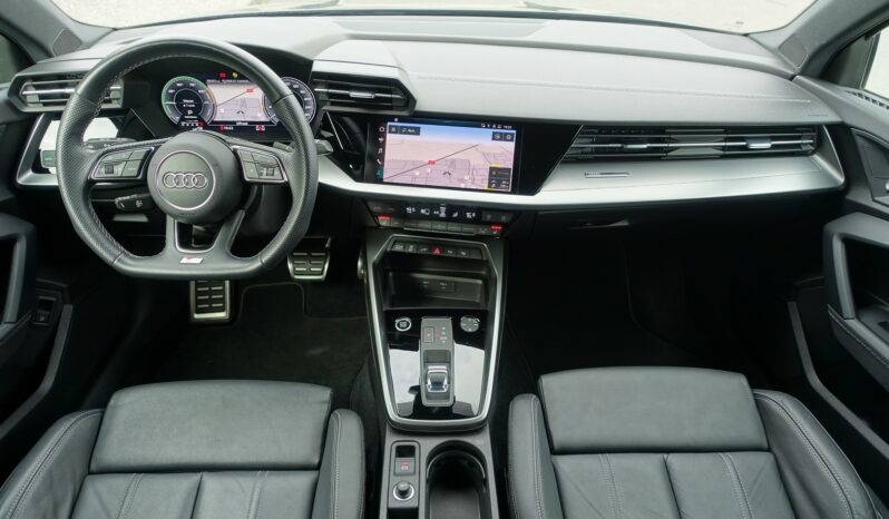 AUDI A3 SPORTBACK 45 COMPETITION TFSI E TRON S-TRONIC 245 CH HYBRIDE RECHARGEABLE  S-LINE complet