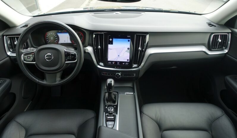 VOLVO V 60 D3 2.0 L 150CH MOMENTUM complet