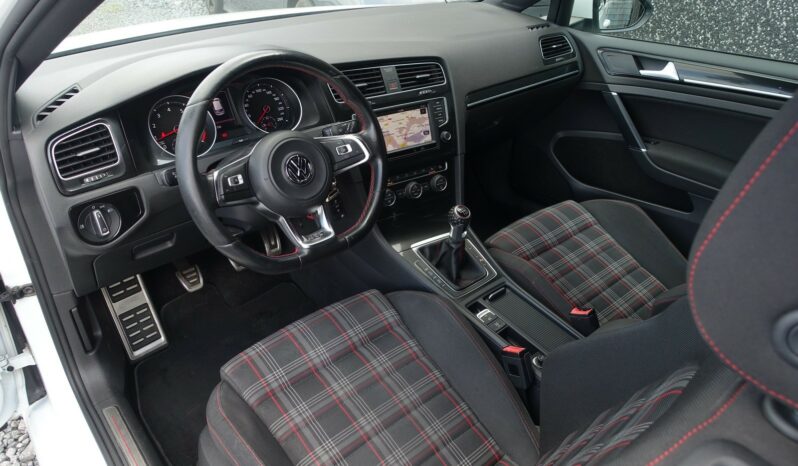 VOLKSWAGEN GOLF VII 2.0 GTI PERFORMANCE 230 CH complet